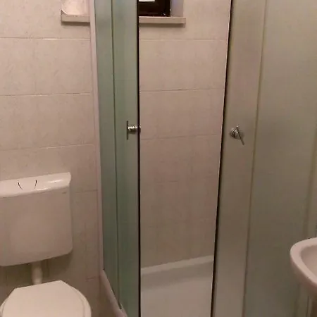 Apartment Studio Apartman Nena