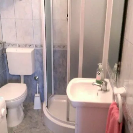Studio Apartman Nena *
