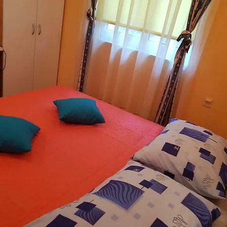 Studio Apartman Nena
